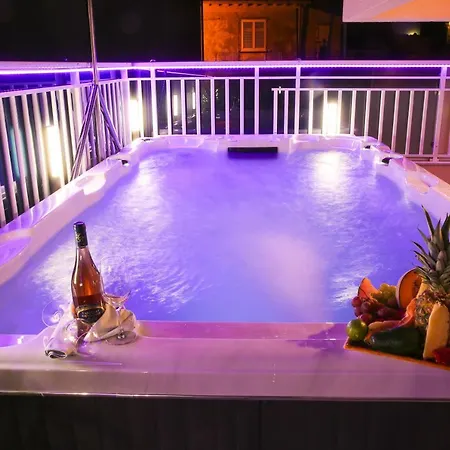 Rose Pool Comfort Apartman Dubrovnik